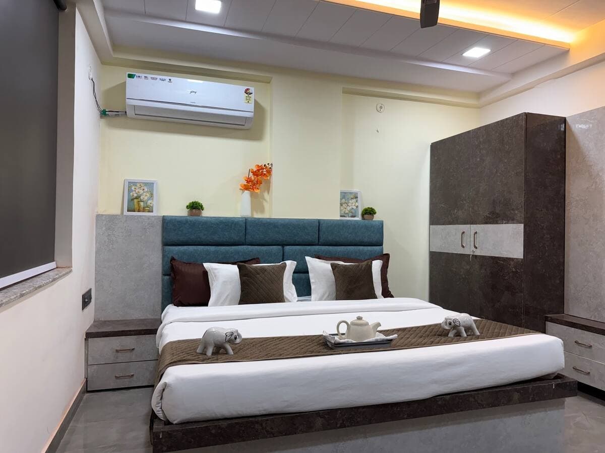 Luxury Fully Furnished 4 BHK Apartment for Rent in Vaishali West, Jaipur
