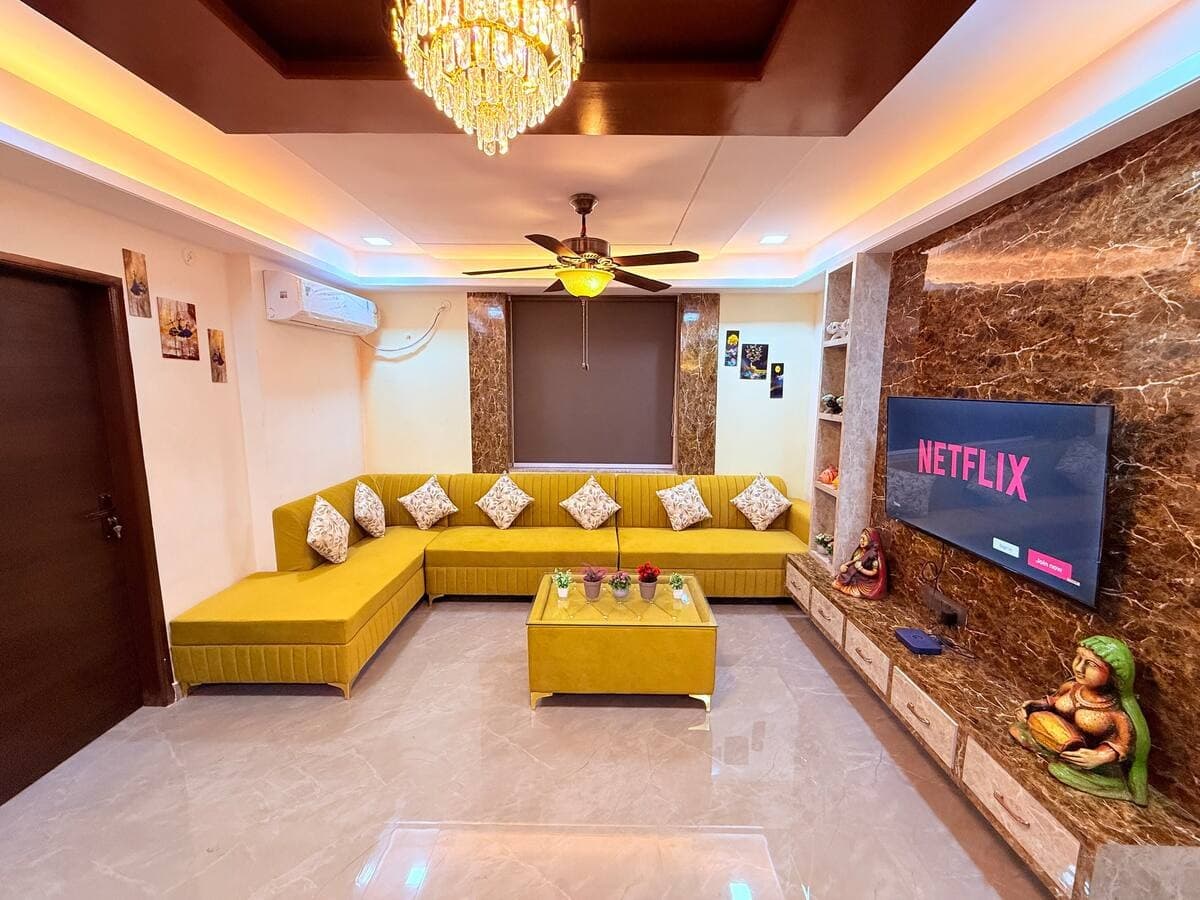 Fully Furnished 4 BHK Ultra-Luxury Flat in Vaishali West, Jaipur
