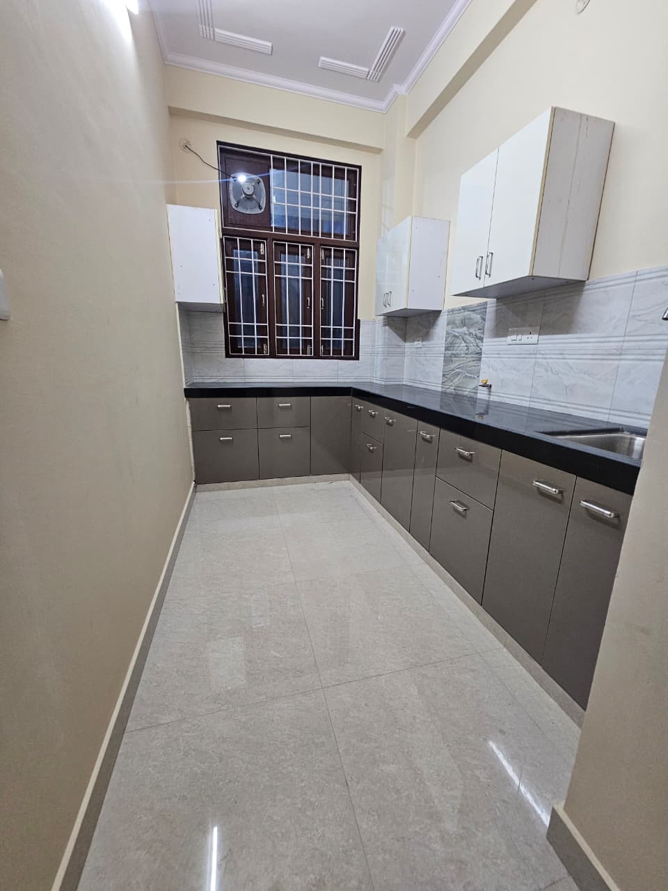3BHK Unfurnished Flat, Jawahar Circle, Nearby airport road