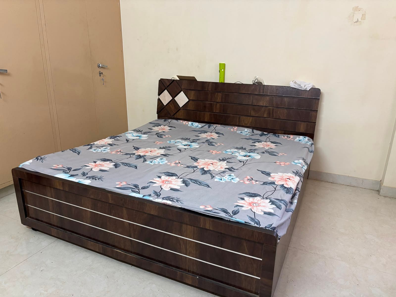 1RK Studio Apartment, Siddharth Nagar, Nearby Jawahar Circle
